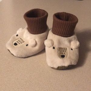Polar bear infant slippers